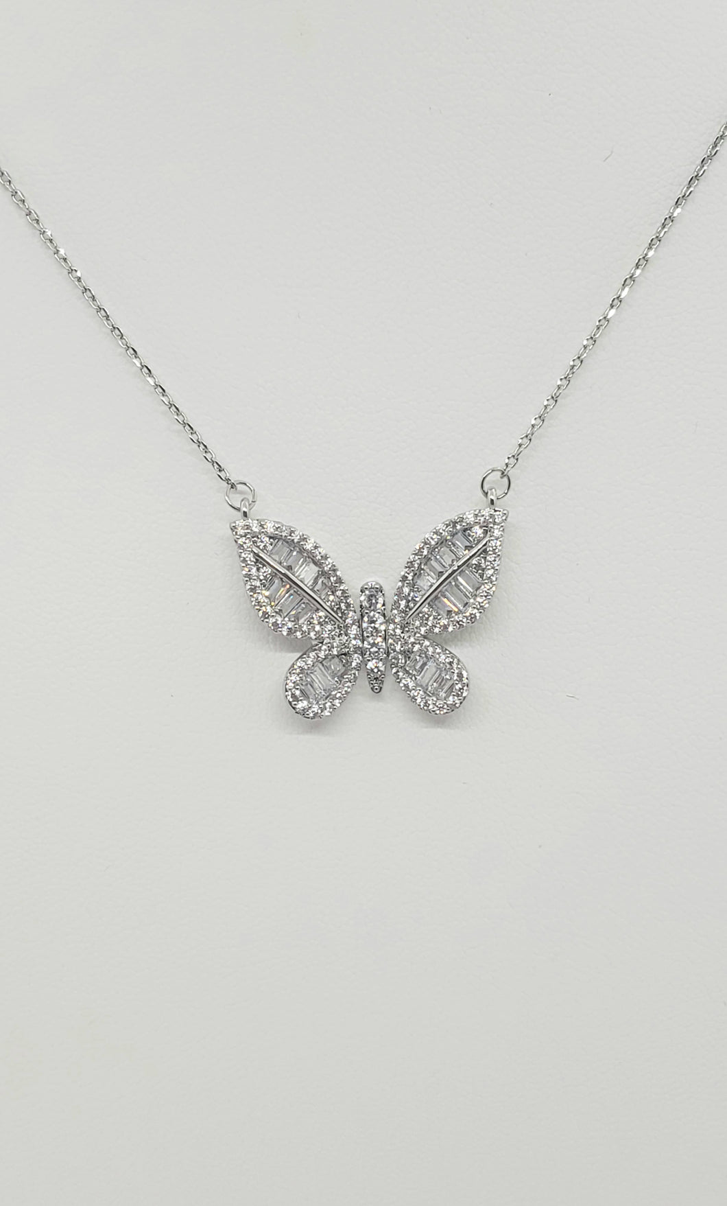 Lyla Butterfly Set