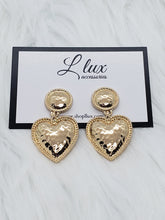 Load image into Gallery viewer, Gold heart shape earrings
