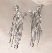Load image into Gallery viewer, Cuff Tassel Earrings
